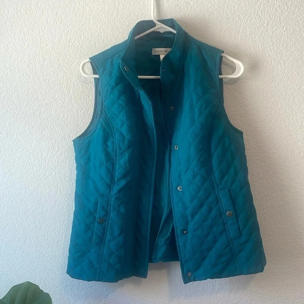 Christopher & banks teal colored quilted vest size small